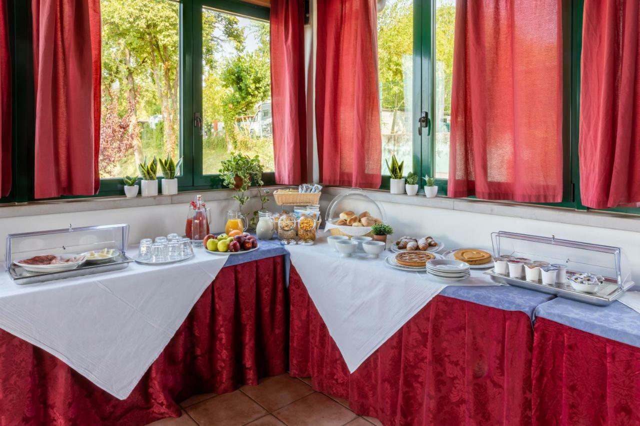Borgo Blu Poggio Aparthotel Lazise Exterior photo
